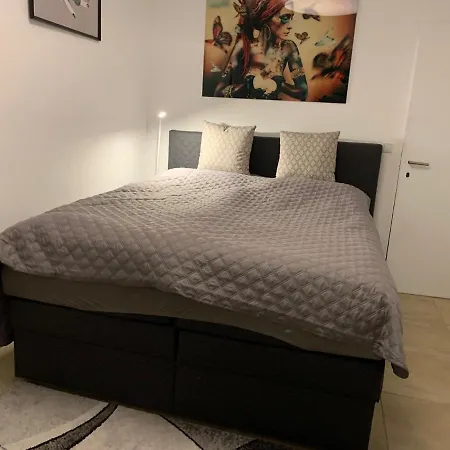 Exzellentes Mit Toller Aussicht! Апартаменты *